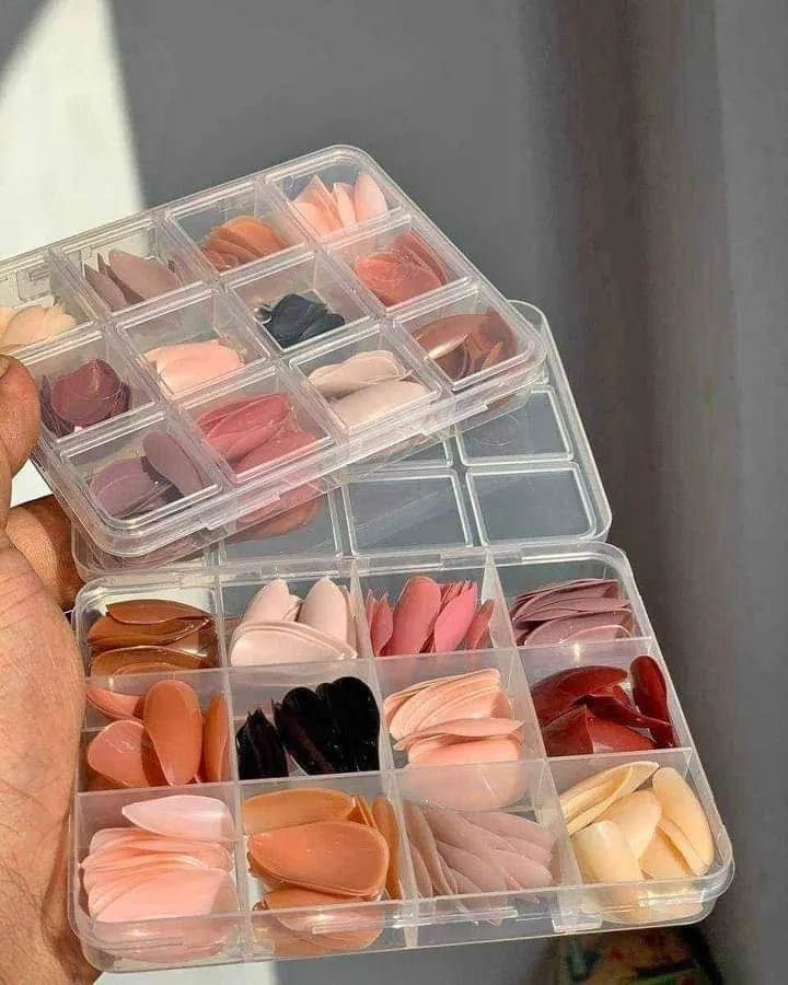 288 PCs Nail Box with Glue