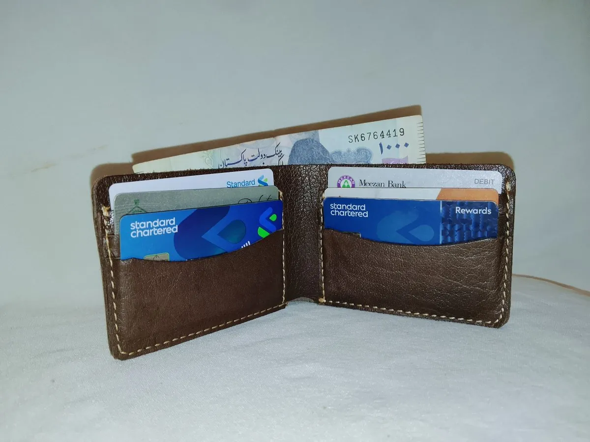 Men’s Rugged Leather Wallet – Premium Durable Design